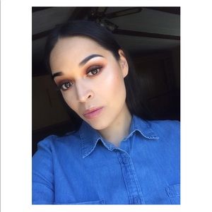 Meet your Posher, Manuela